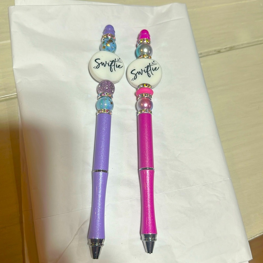 Taylor swift ink pens